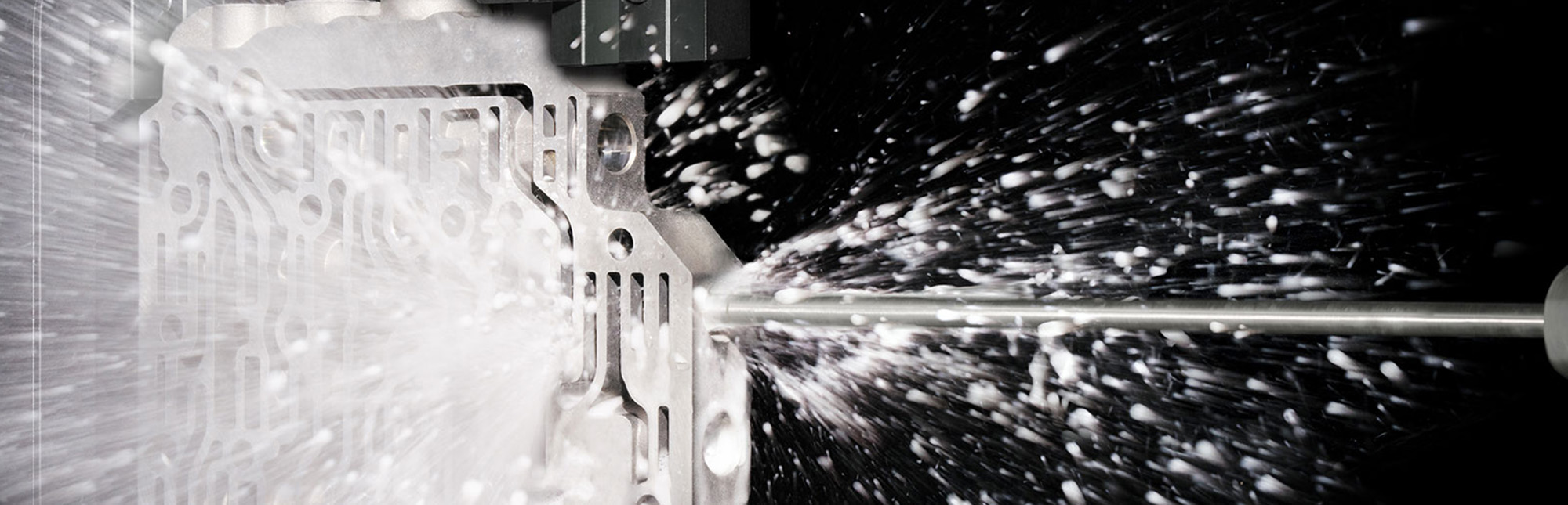 Ecoclean Gwintowanie strumieniem wody pod wysokim ciśnieniem