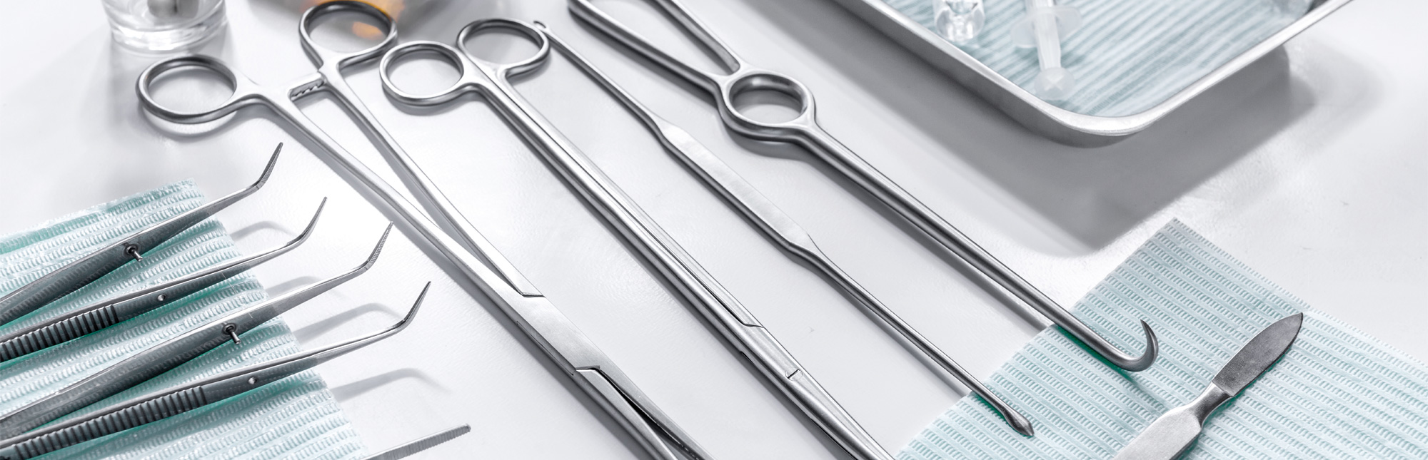 Ecoclean oferuje rozwiązania czyszczące, w tym systemy cleanroom i pakowania dla branży urządzeń medycznych, takich jak czyszczenie implantów, czyszczenie instrumentów, czyszczenie części stomatologicznych. Ecoclean oferuje rozwiązania czyszczące, w tym systemy cleanroom i pakowania dla branży urządzeń medycznych, takich jak czyszczenie implantów, czyszczenie instrumentów, czyszczenie części stomatologicznych.