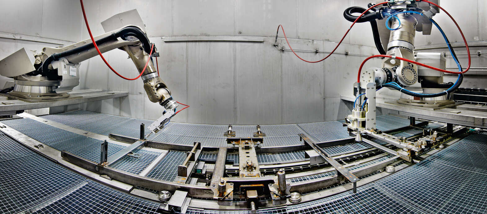 Technologie i rozwiązania Ecoclean do obróbki powierzchni